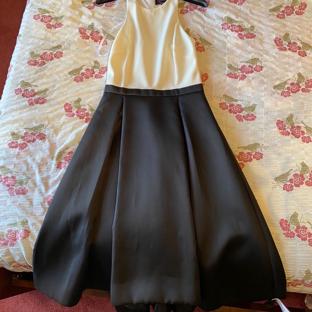 AQUA Colorblock Cocktail Dress with High Low skirt - Picture 2 of 6